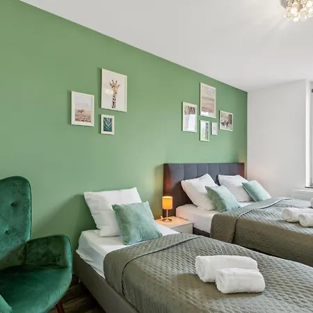 Apartment Elegant & Bright ~ Near Schalke 04 ~ Office ~ Free Parking! *