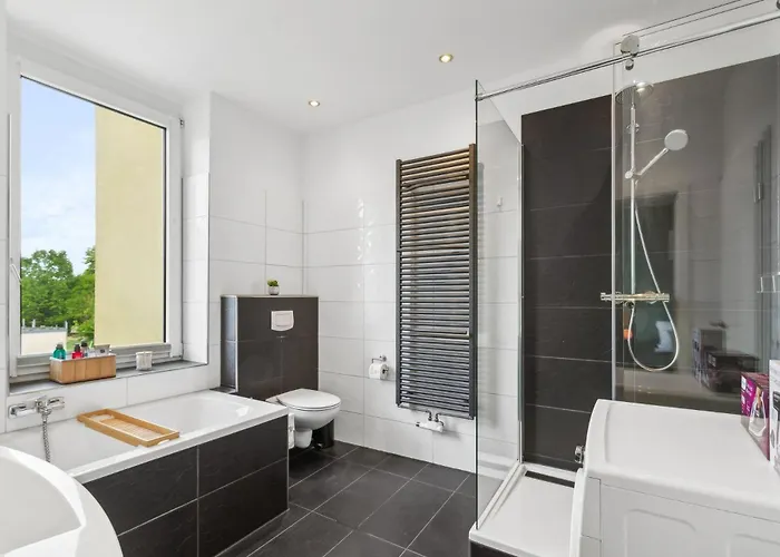 Elegant & Bright ~ Near Schalke 04 ~ Office ~ Free Parking! Gelsenkirchen